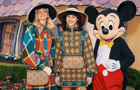 gucci topolino sfondo|Disney x Gucci, la collezione dedicata a Topolino di  .